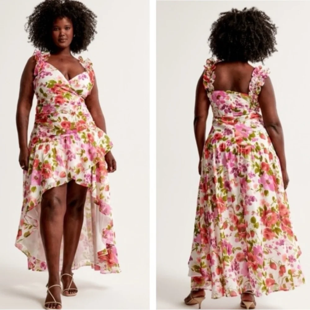 NWT Abercrombie & Fitch White Floral Strawberry Ruffle Flowy Dress Size Medium
